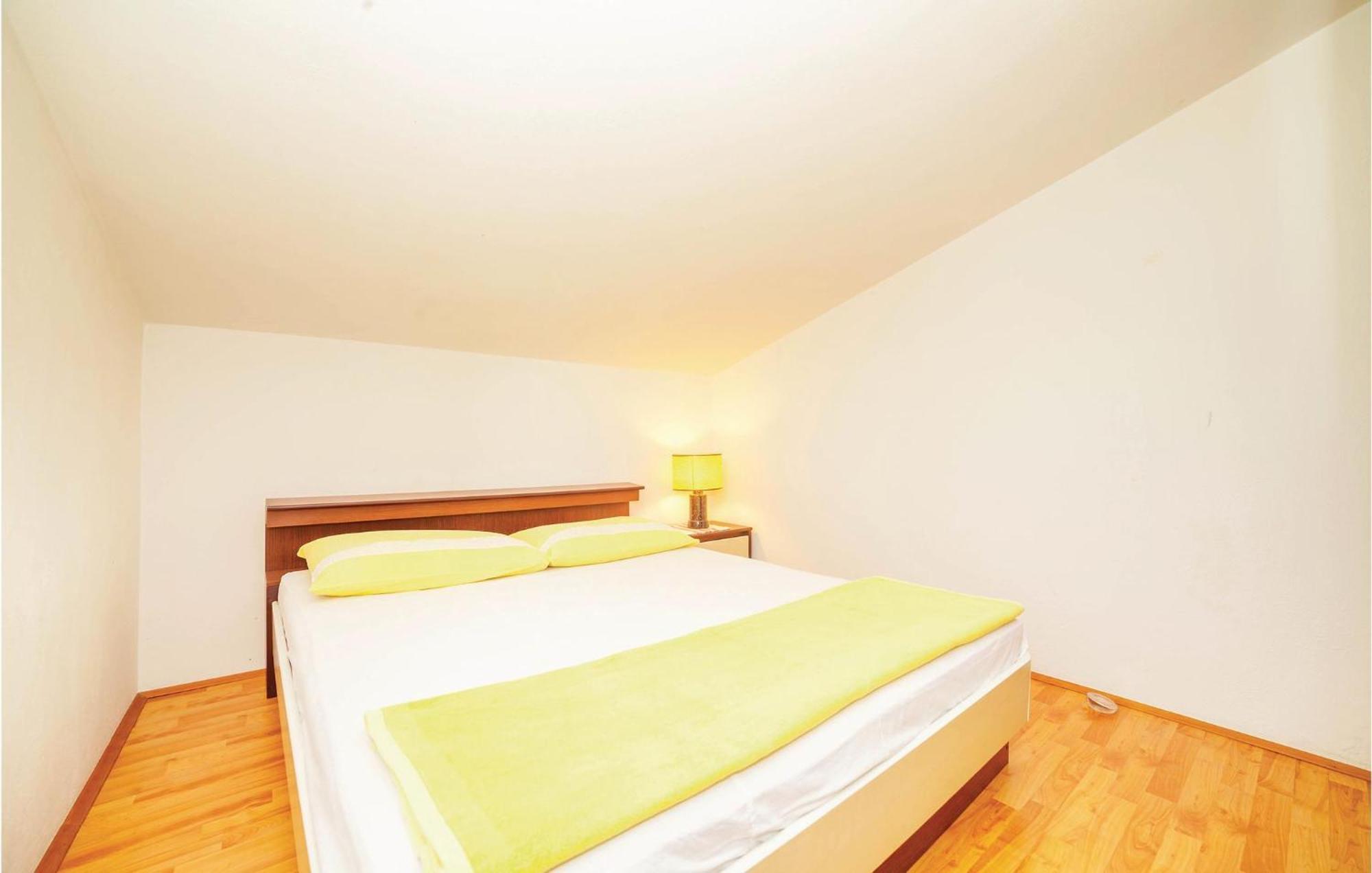 2 Bedroom Amazing Apartment In Crikvenica Zewnętrze zdjęcie