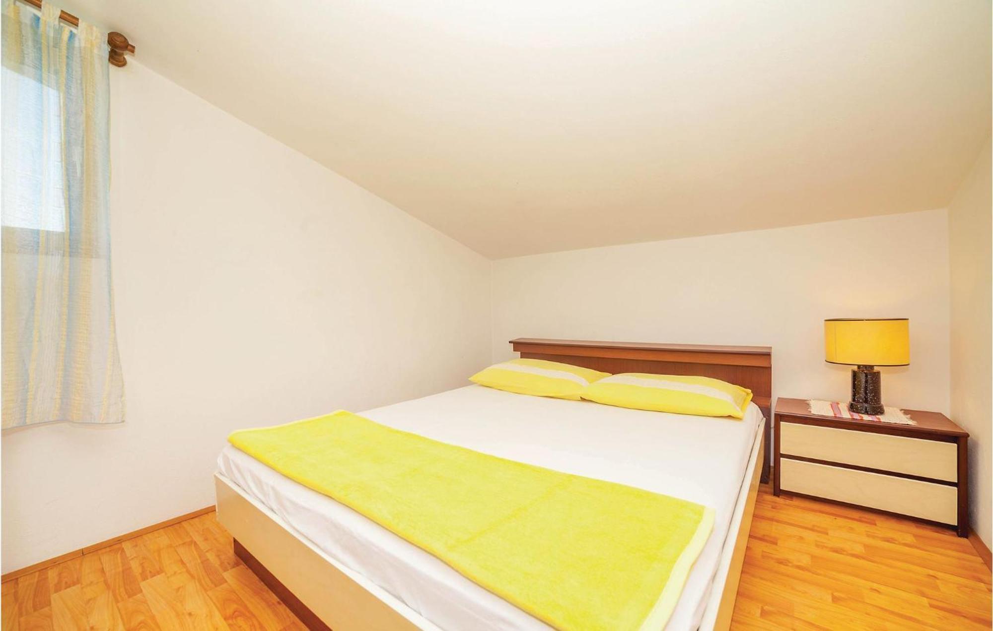 2 Bedroom Amazing Apartment In Crikvenica Zewnętrze zdjęcie