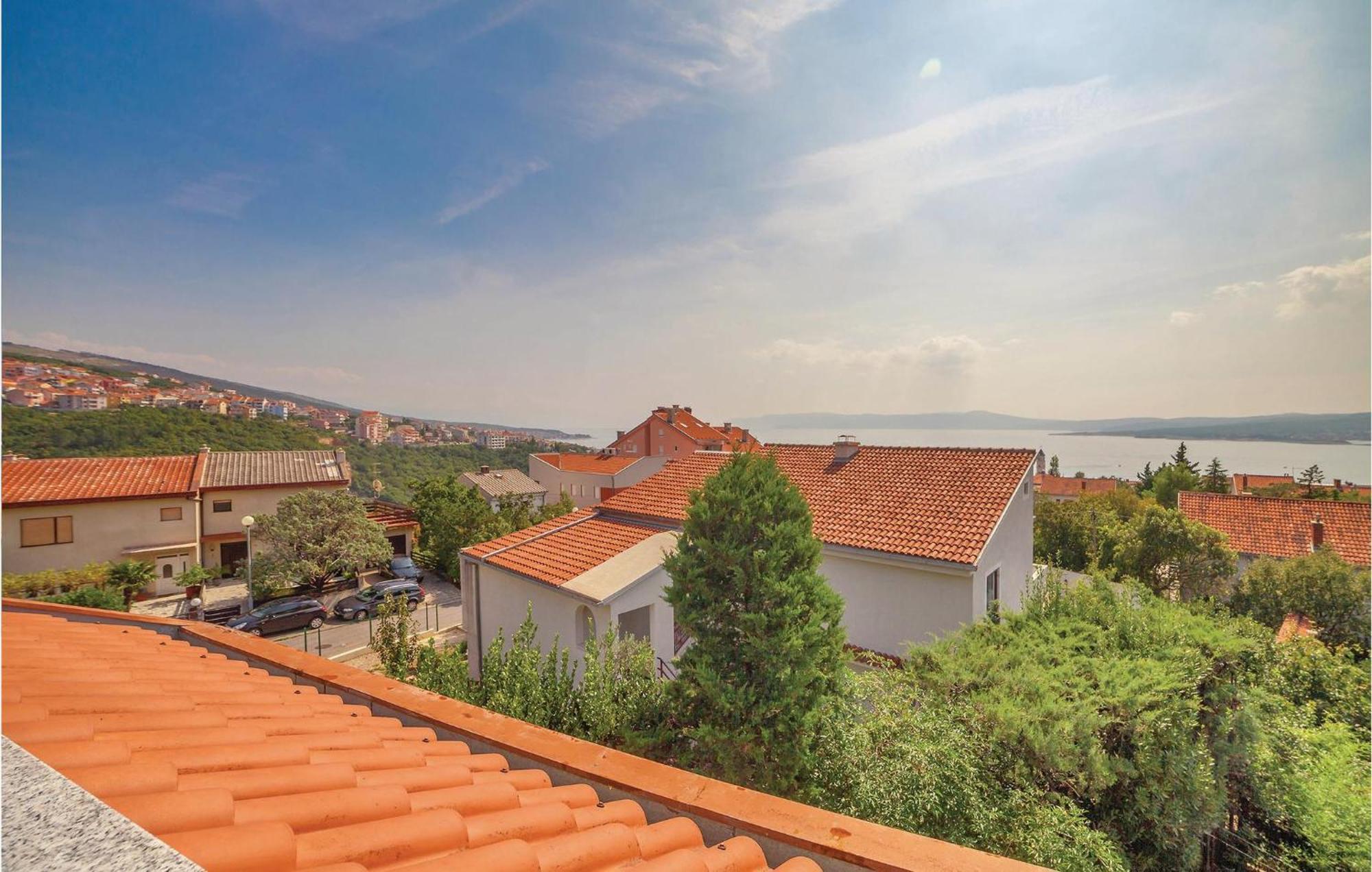 2 Bedroom Amazing Apartment In Crikvenica Zewnętrze zdjęcie
